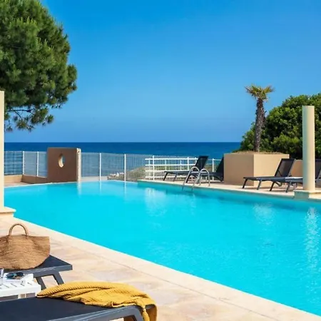 Marina Bianca Aparthotel 3*