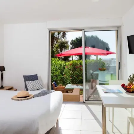 Marina Bianca Aparthotel 3*