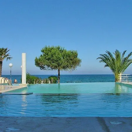 Résidence Marina Bianca Appart hôtel Santa-Lucia-di-Moriani