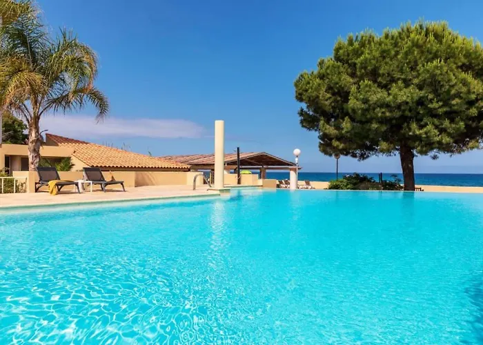 Aparthotel Marina Bianca 3*