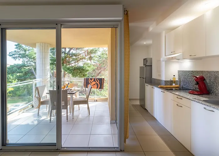 Marina Bianca Santa-Lucia-di-Moriani