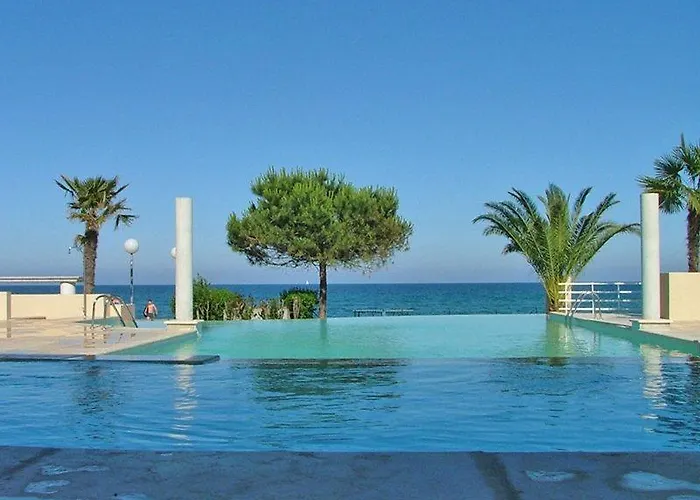 Marina Bianca Ξενοδοχείο με διαμερίσματα Santa-Lucia-di-Moriani